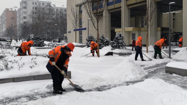 Снегопад в Москве февраль 2021