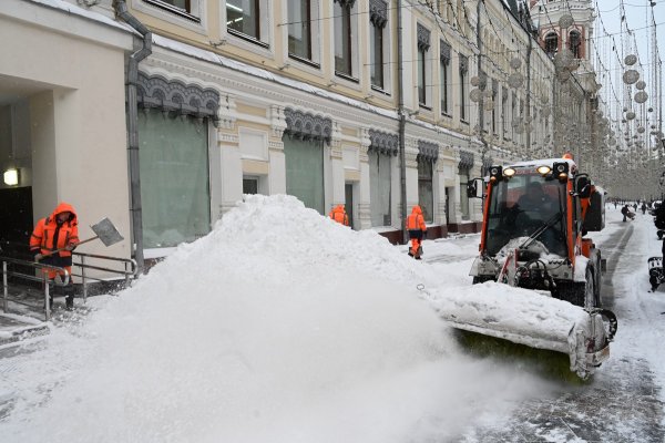 Уборка снега в Москве