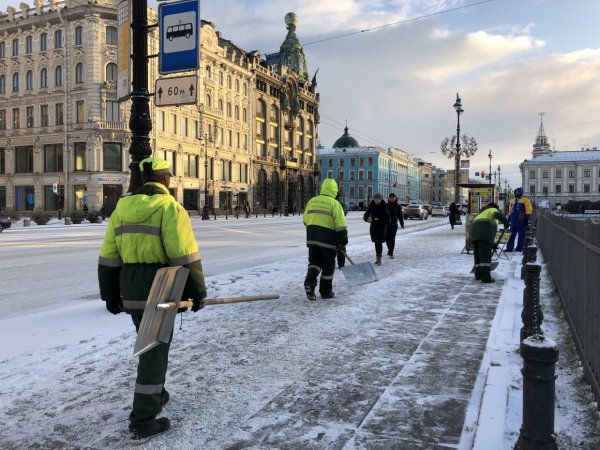 Снег в Питере