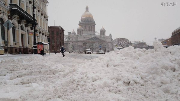 Снег в Питере