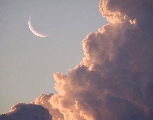 Месяц на небе Эстетика
