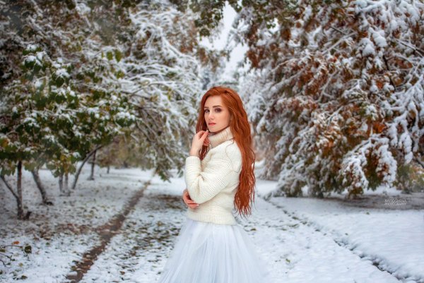 Девушка в Снежном парке