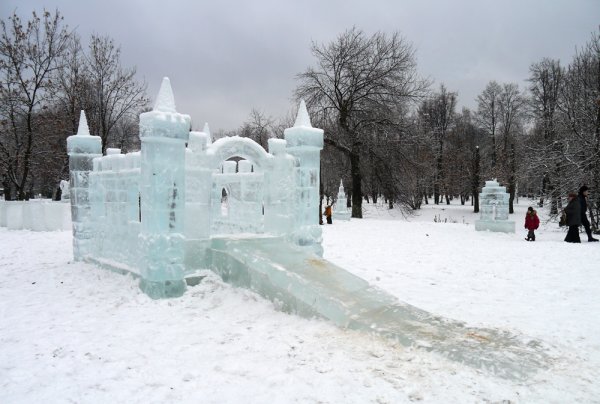 Парк красная Пресня зимние горки