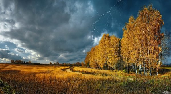 Гроза осенью