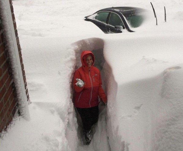 Машина зима Мем