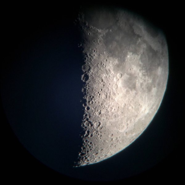Изображение Луны с Celestron POWERSEEKER 127 EQ