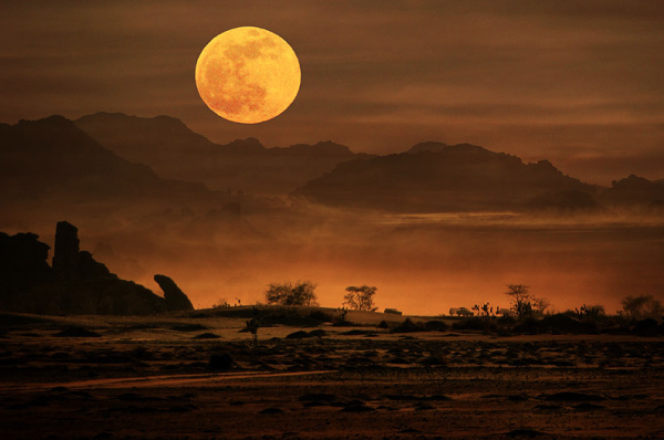 Пустыня ночь Луна