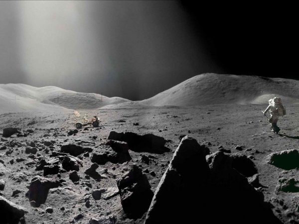 Гора Пико на Луне