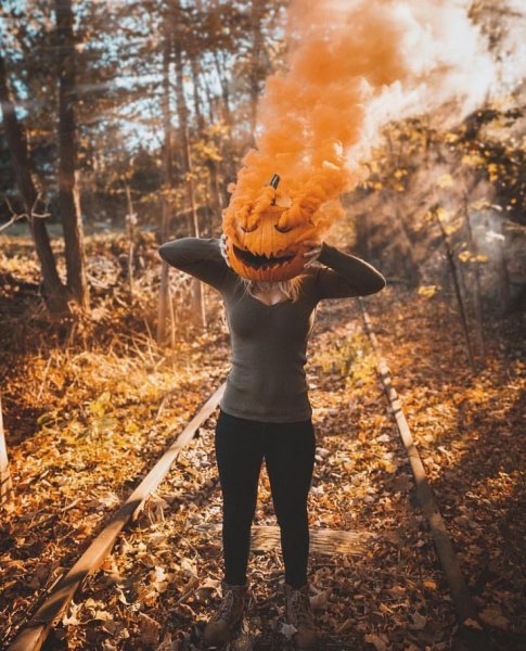 Фотосессия с тыквой и дымом