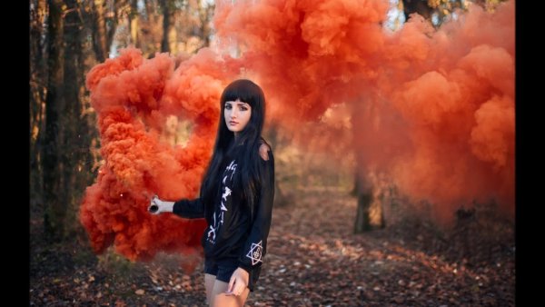 Осенняя фотосессия с дымом