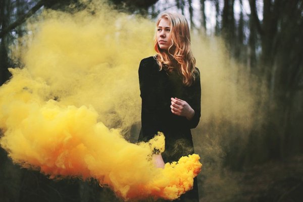 Цветной дым