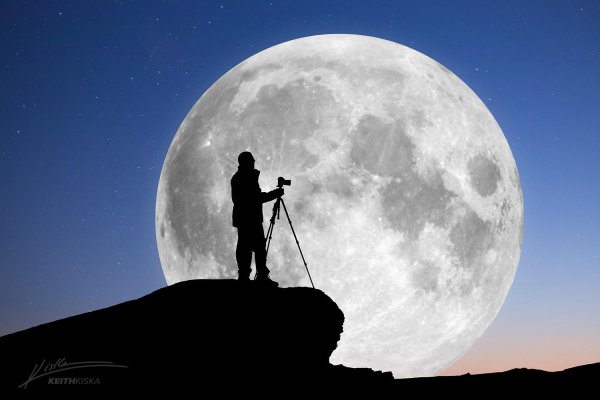 Мужчина и Луна