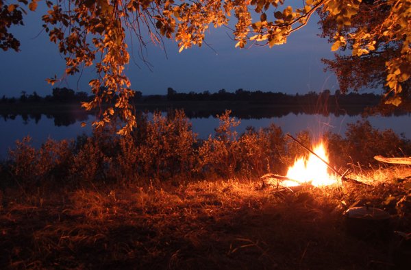 Вечер у костра