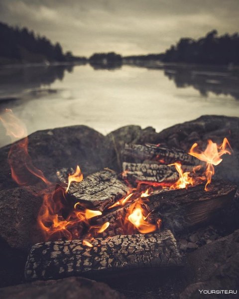 Уютный костер