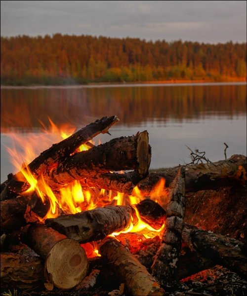 Карелия костер