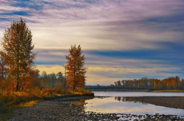 Кладка у реки, Сумерки осень