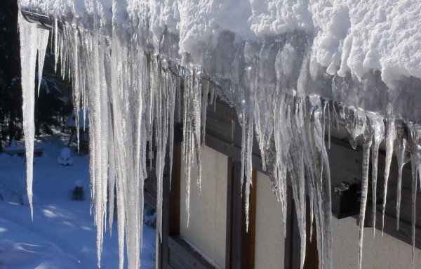 Лед сосульки