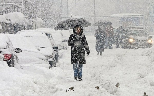 Очень сильный снегопад