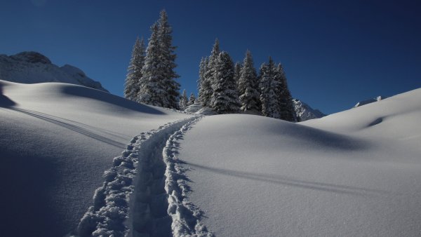 Глубокие сугробы