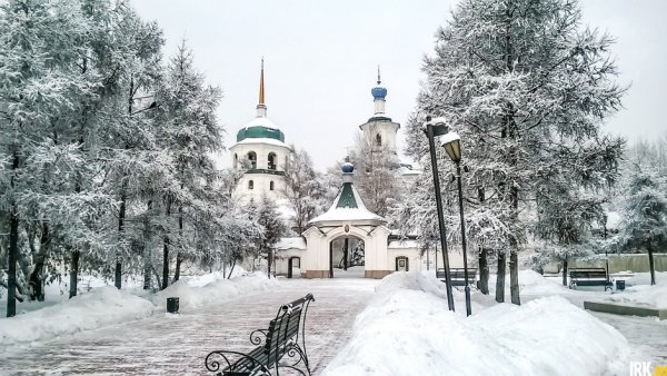 Зима Иркутск.памятники