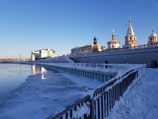Набережная Иркутска зимой
