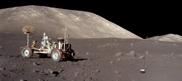 Техника на Луне