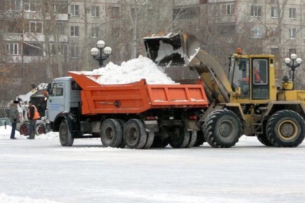 КАМАЗ 65115 уборка снега