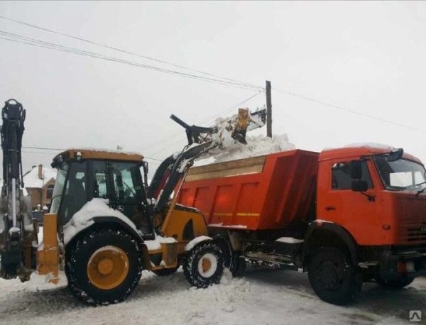 КАМАЗ И JCB уборка снега