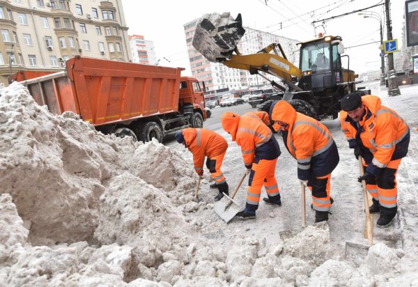 Коммунальные службы уборка снега