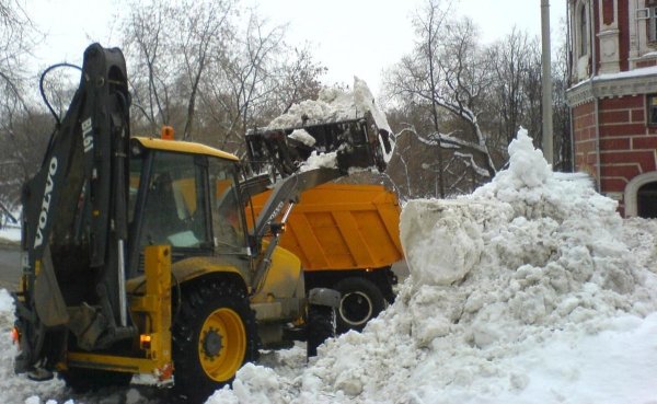 Volvo bl71b уборка снега