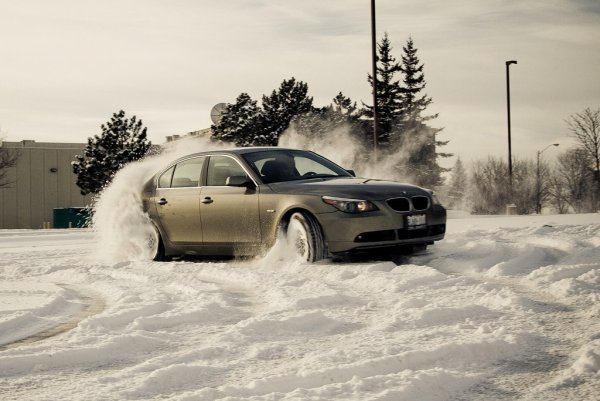 БМВ е60 зимний дрифт