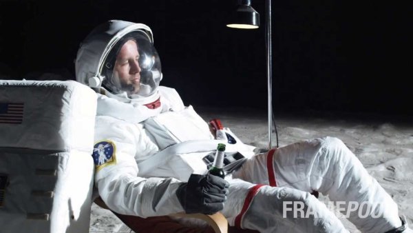 Пьяный космонавт