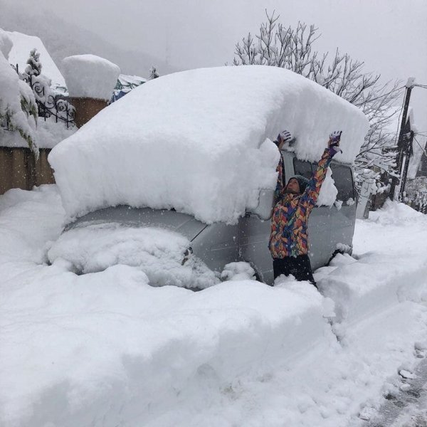 Засыпало снегом