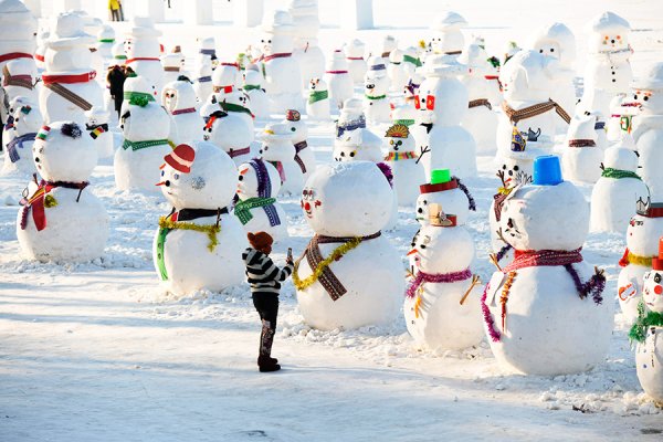 Много снеговиков