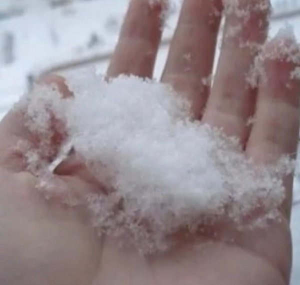 Снег в ладошках