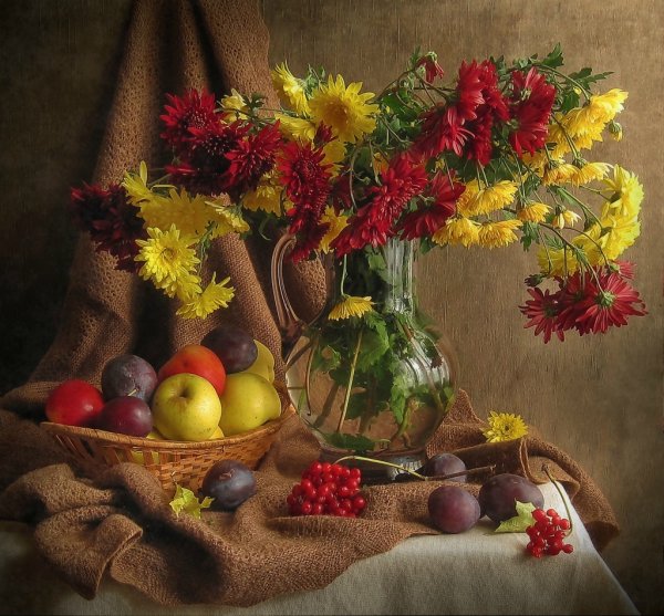 Осенний натюрморт с цветами