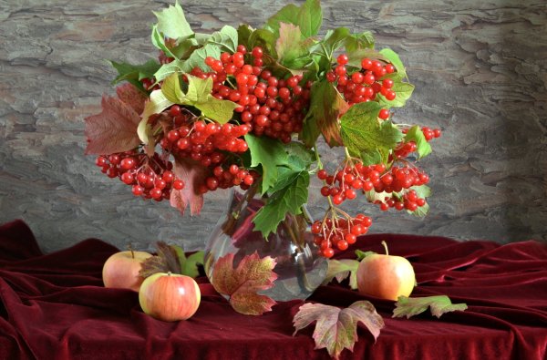Натюрморт осенний