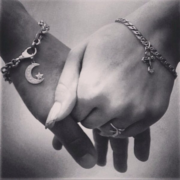 Крестик и полумесяц