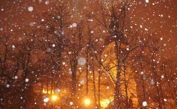 Красивый снегопад