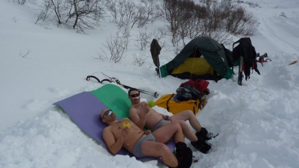 Загар зимой на снегу