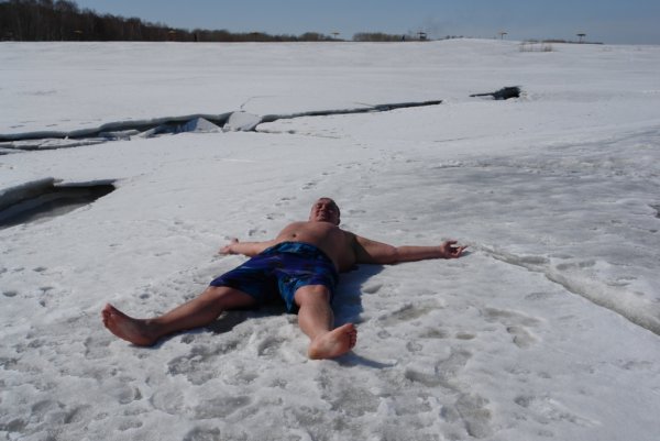 Загар на снегу