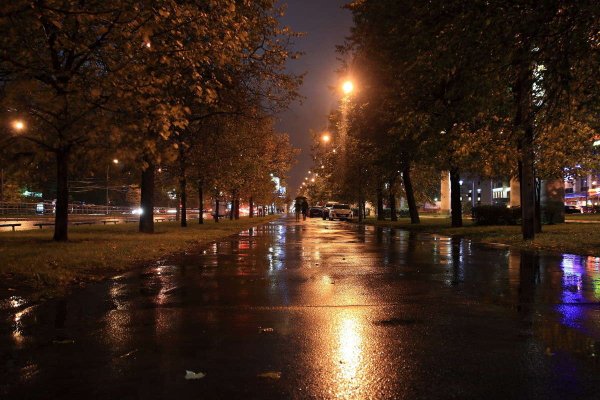 Ночная дождливая Москва