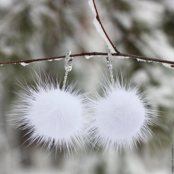 Пушистый снежок