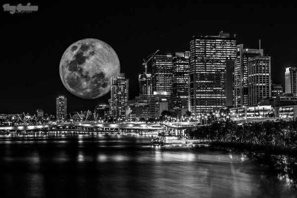 Ночь Луна город