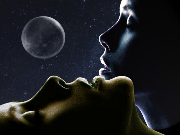 Ночной поцелуй