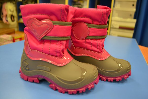 Детская обувь на слякоть