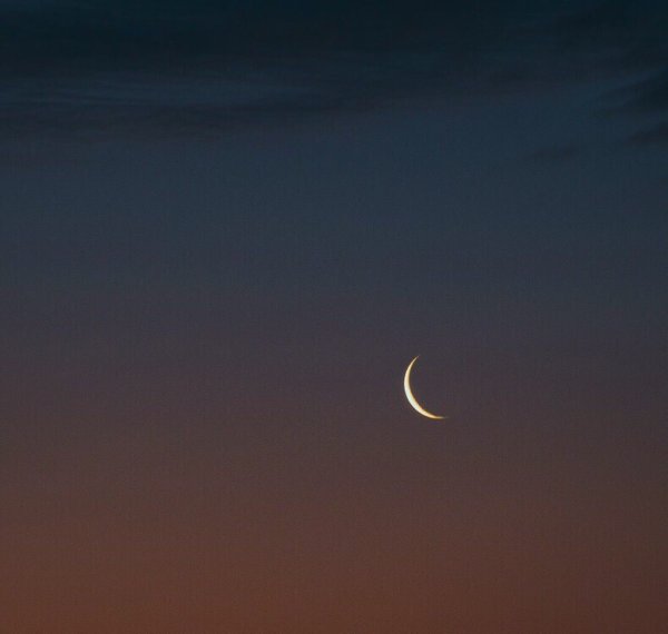 Полумесяцмесяц на небе