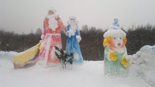 Делаем фигуры из снега своими руками