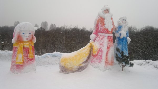 Снегурочка Снежная фигурка