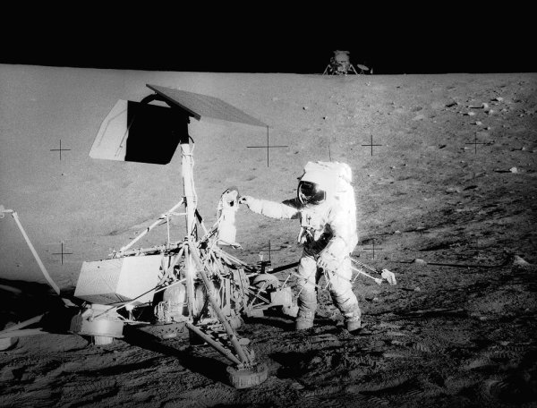 Surveyor 3 Apollo 12